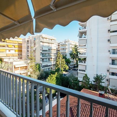 Luxury 1-Bedroom Apartment By The Sea In アテネ エクステリア 写真