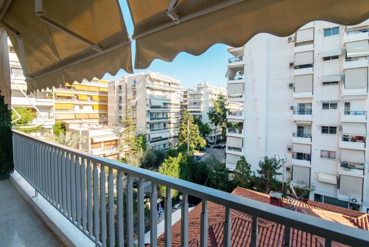 Luxury 1-Bedroom Apartment By The Sea In アテネ エクステリア 写真